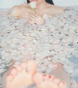 女子剃阴毛视频,揭秘女子剃阴毛的私密瞬间